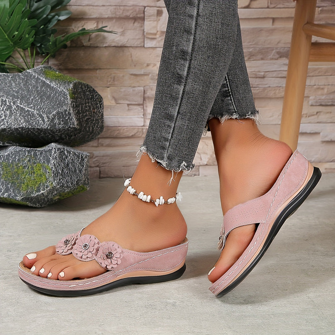 ALIA  - Comfortable Sandals