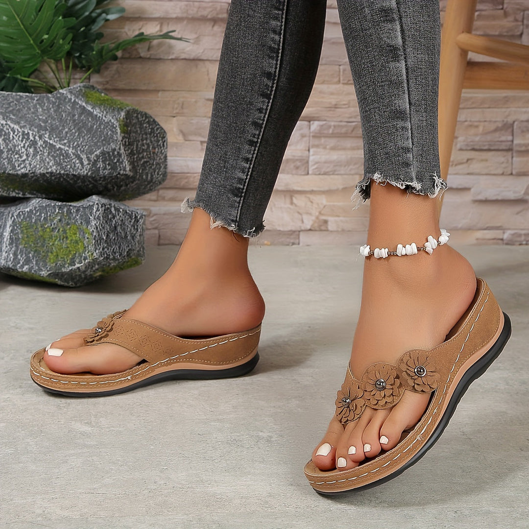 ALIA  - Comfortable Sandals