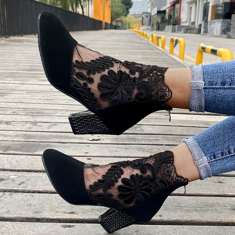 Amaris - Comfortable Heeled Sandals